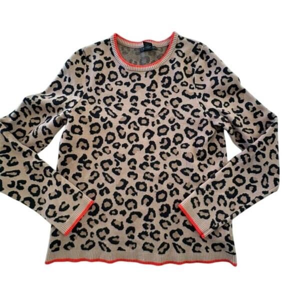 Tahari Sweaters - Tahari Leopard Print Sweater Women's Size L  Animal Print Crewneck Knit Pullover